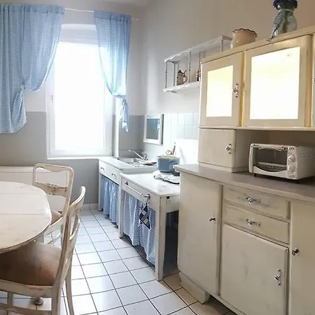 Jennys Ferienwohnung 1 *