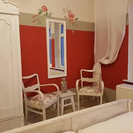 Jennys Ferienwohnung 1 Apartament Naumburg (Saale)
