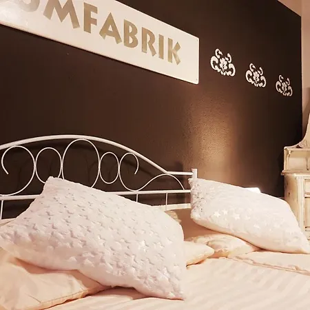 Jennys Ferienwohnung 1 Apartament Naumburg (Saale)