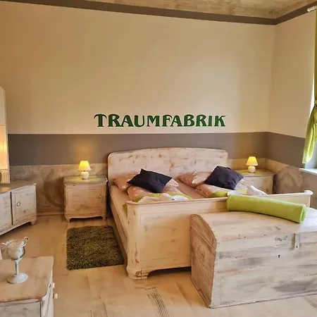 Jennys Ferienwohnung 1 * Naumburg (Saale)
